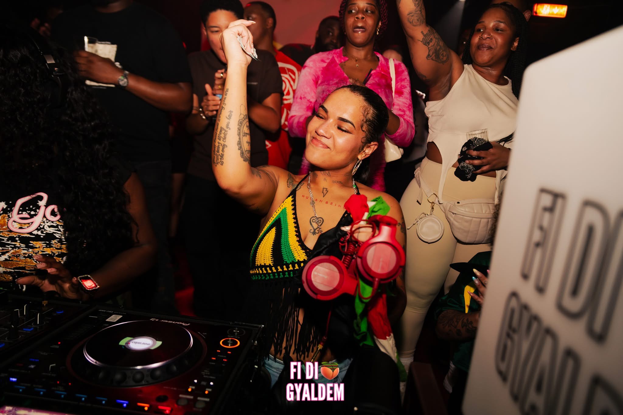 Rockefellababe DJ at Turntable